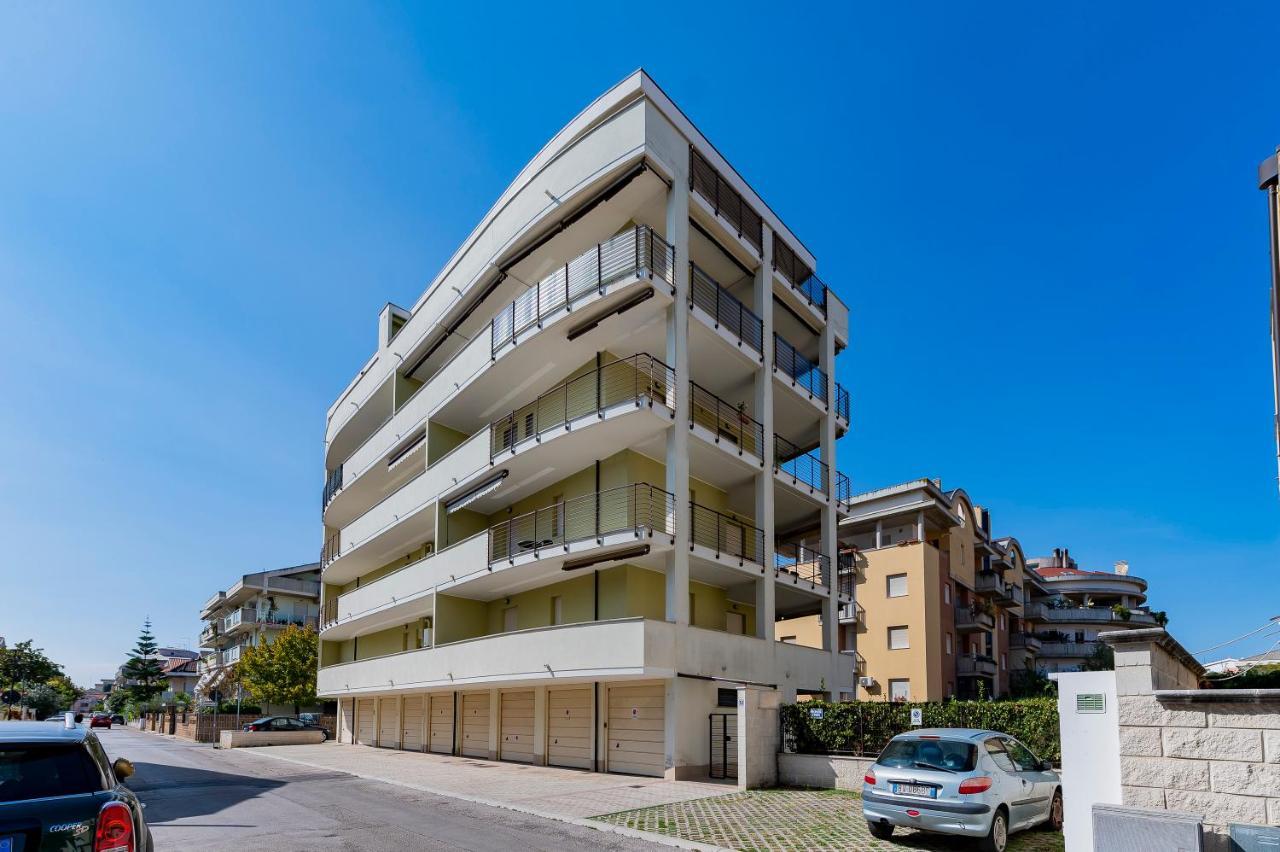 Your Dream Stay In Montesilvano Awaits! Экстерьер фото